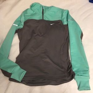 Nike running pullover